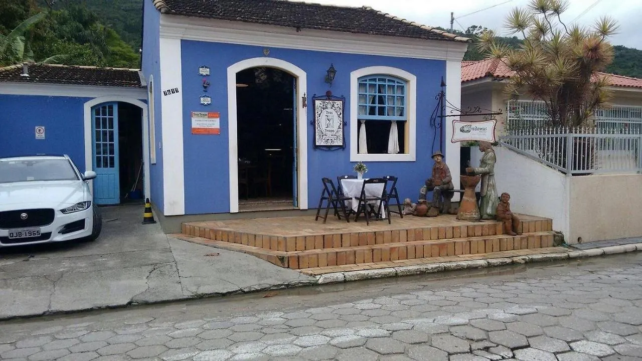 Apartamento Studio Casa da Arvore, Pé na areia, Ribeirão da Ilha, Florianópolis