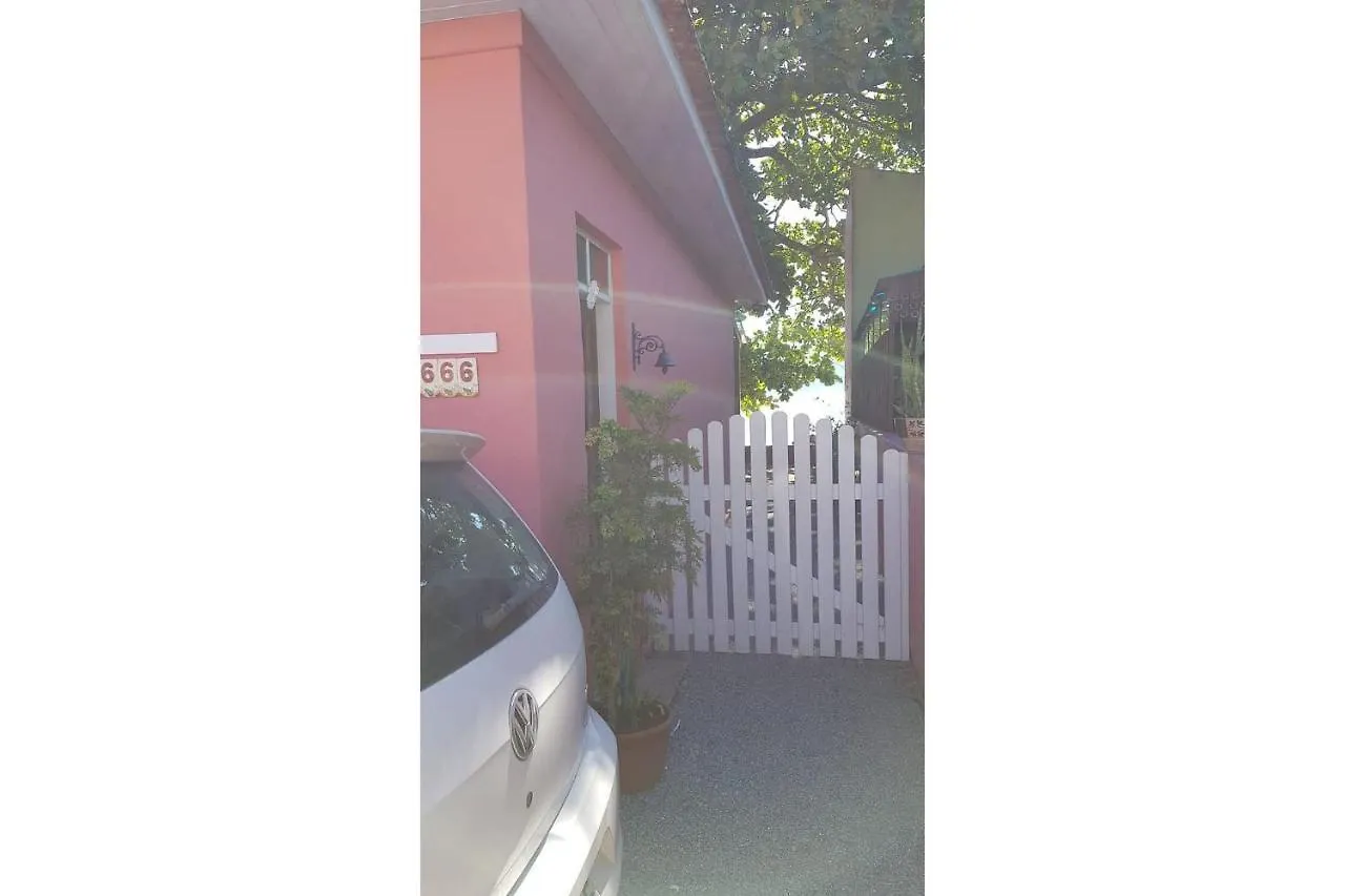 Studio Casa da Arvore, Pé na areia, Ribeirão da Ilha, Florianópolis Apartamento